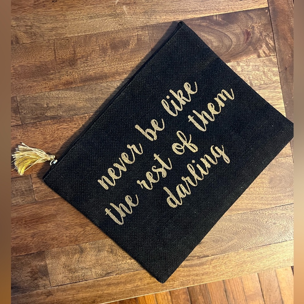 Glam Pouch